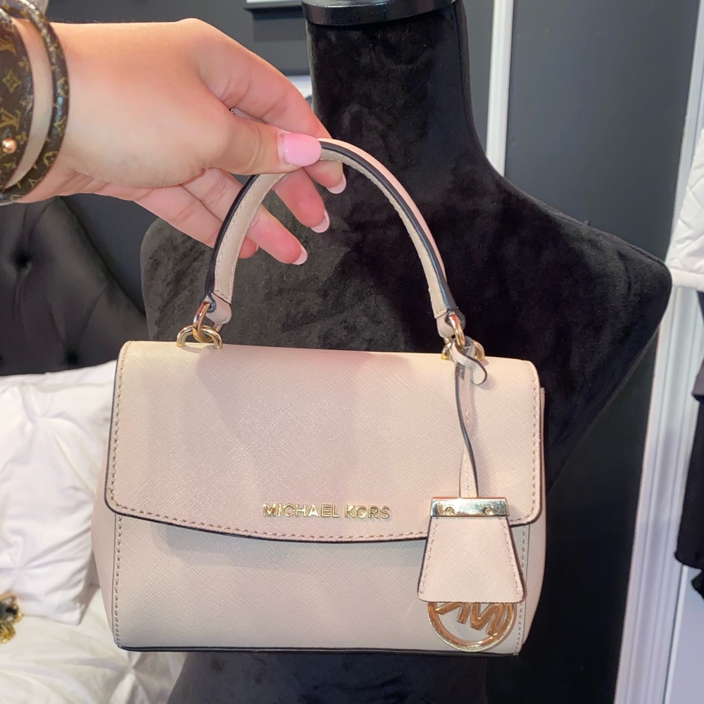 Michael Kors satchel/ small bag